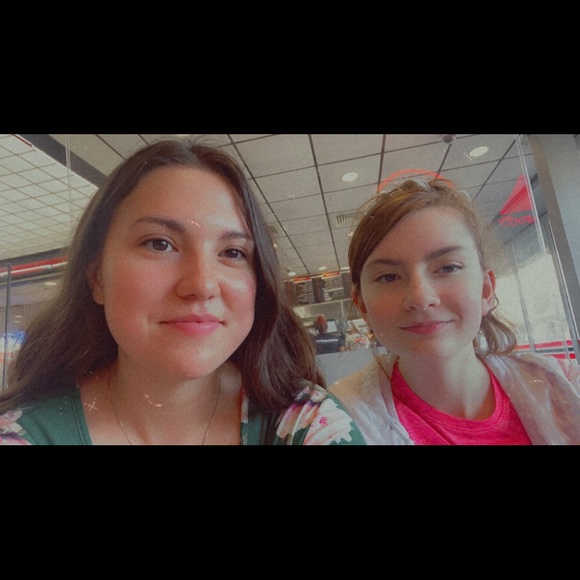 Meet your Posher, Brittany - Picture 1 of 1